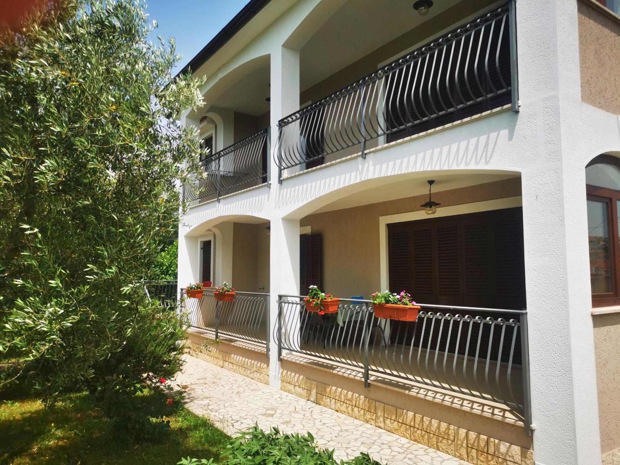 Garden Apartment Maria Vrsar Zewnętrze zdjęcie