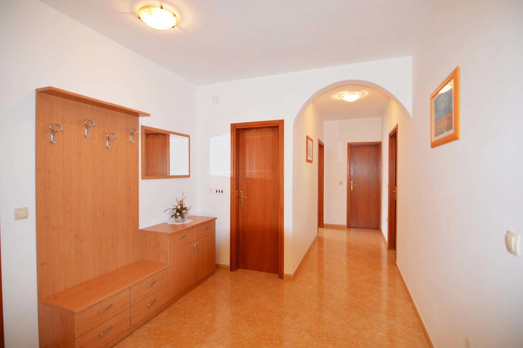 Garden Apartment Maria Vrsar Zewnętrze zdjęcie
