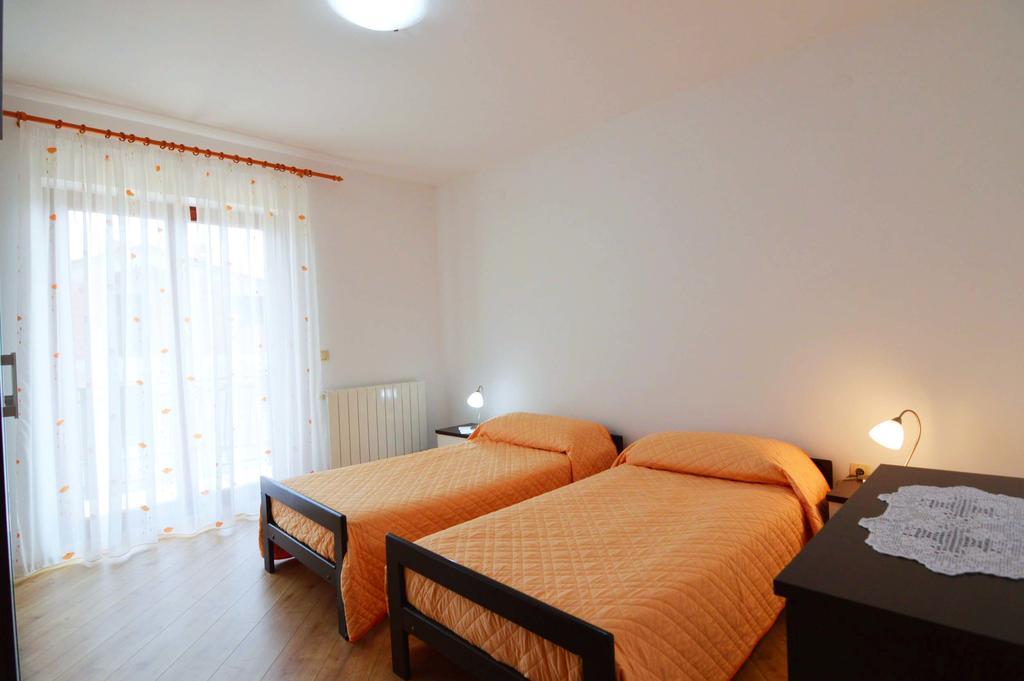Garden Apartment Maria Vrsar Zewnętrze zdjęcie