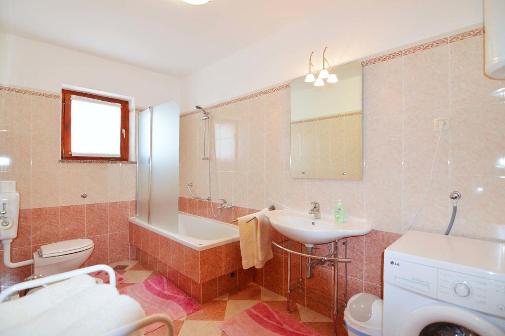 Garden Apartment Maria Vrsar Zewnętrze zdjęcie