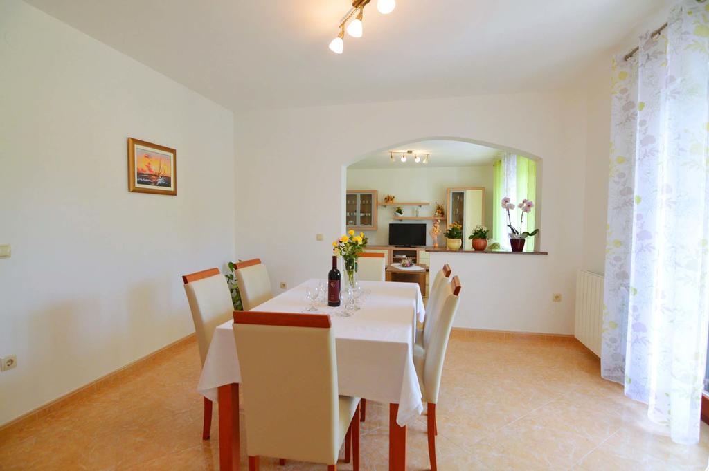 Garden Apartment Maria Vrsar Zewnętrze zdjęcie