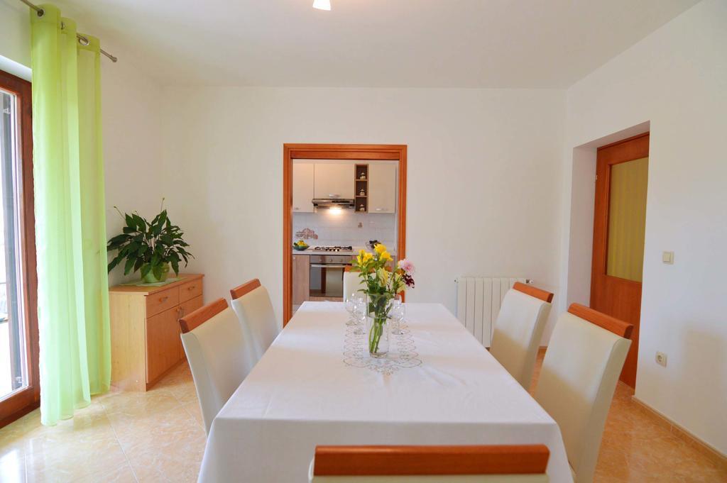 Garden Apartment Maria Vrsar Zewnętrze zdjęcie